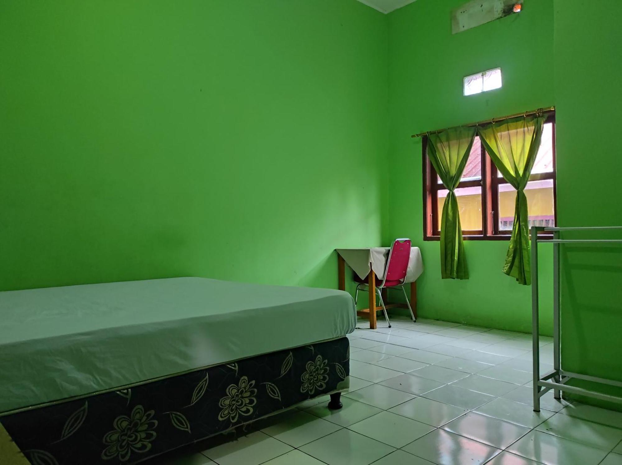 Oyo 93411 Syariah Hotel Tomborang Karema Eksteriør billede